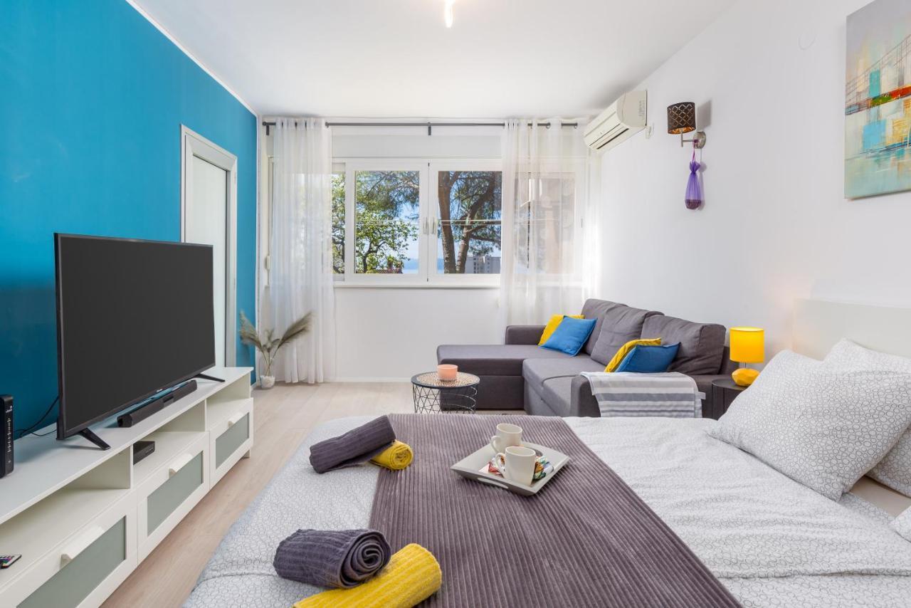 Sunny Studio Apartment With Balcony Рієка Екстер'єр фото