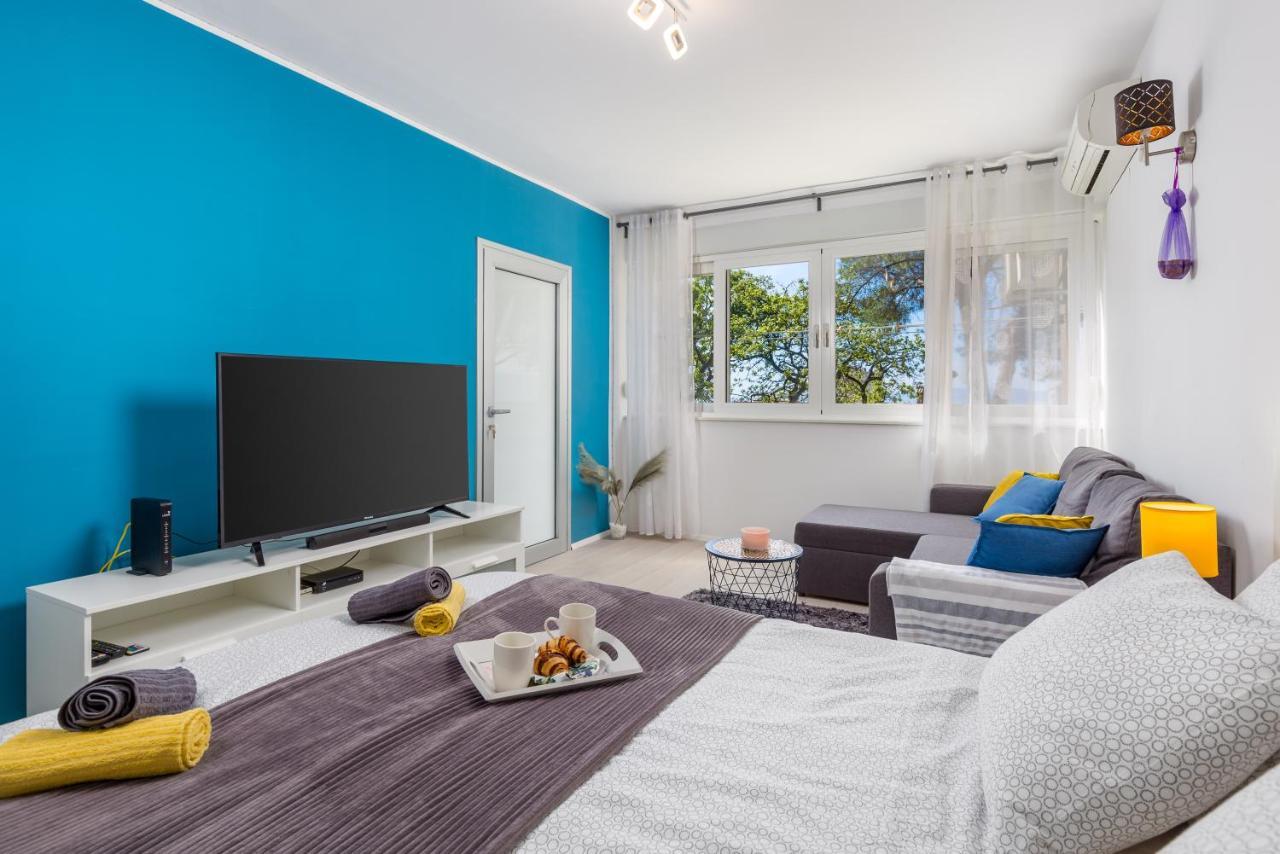 Sunny Studio Apartment With Balcony Рієка Екстер'єр фото