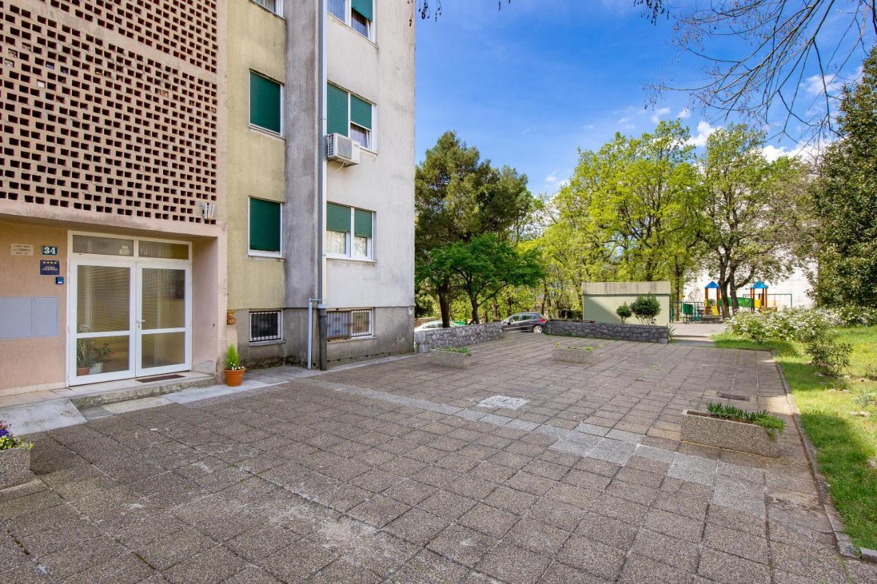 Sunny Studio Apartment With Balcony Рієка Екстер'єр фото